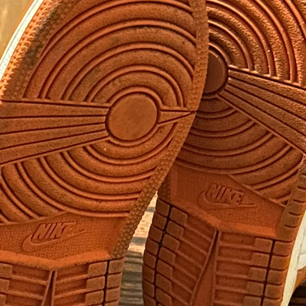 Air Jordan 1 High Top Sneakers (Kids)